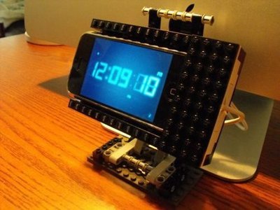 Lego iPhone Dock