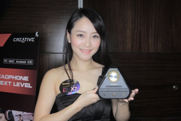 Creative Sound Blaster X7 02