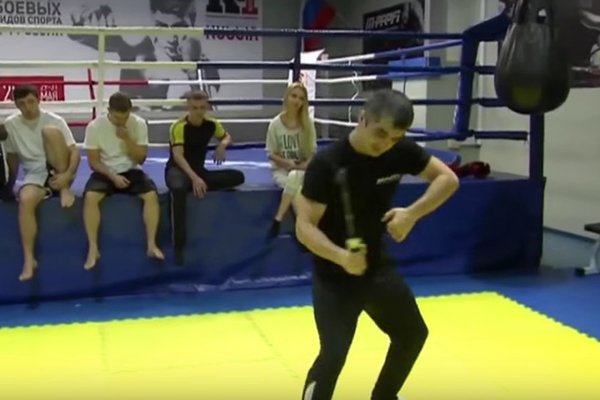 russian-selfie-stick-weapon-1