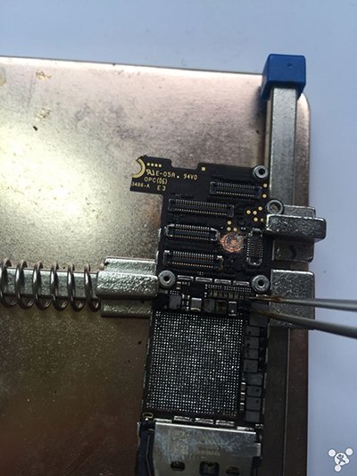 where-do-broken-iphone-goes_04