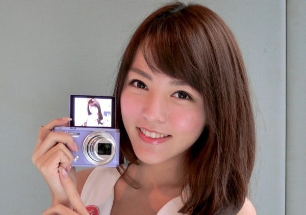Casio EX ZR3600 1