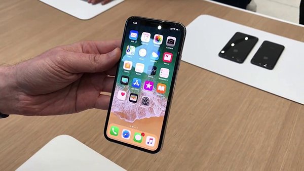 iphone x 64gb vs 256gb 00