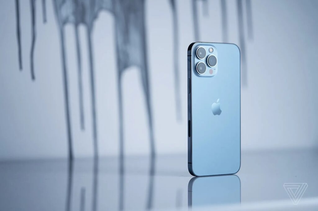 iphone13 v01
