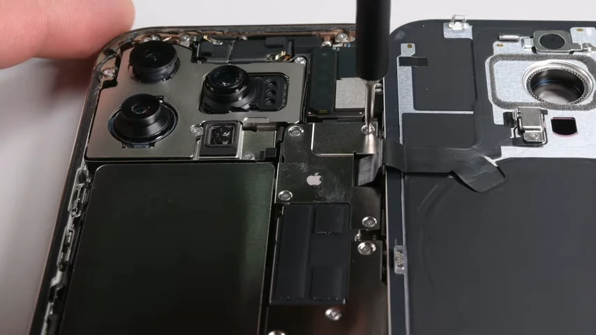 ifixit iphone16pro open