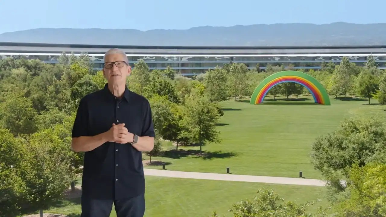 與 Tim Cook 相關的圖片