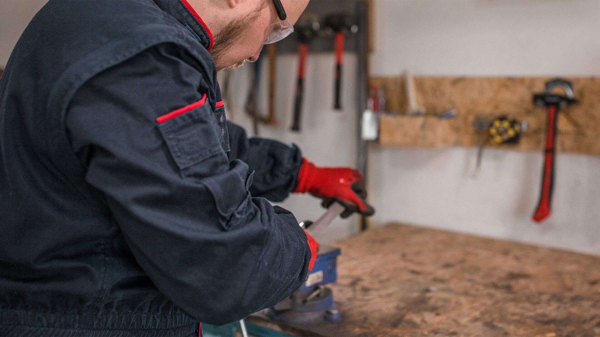 MacBook 用戶自行打磨機身邊緣位　提升舒適感