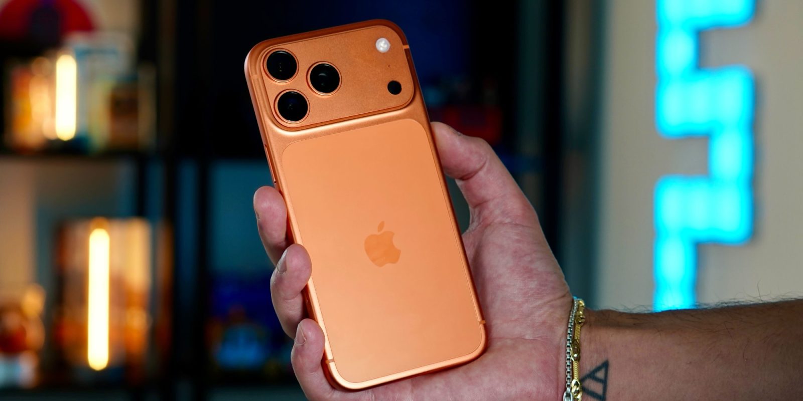 iPhone 17 Pro Max 被埋入美國 250 週年時間膠囊　預計 2276 年開啟